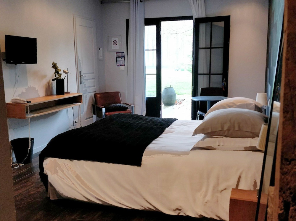 clos masure hotel de campagne adults only