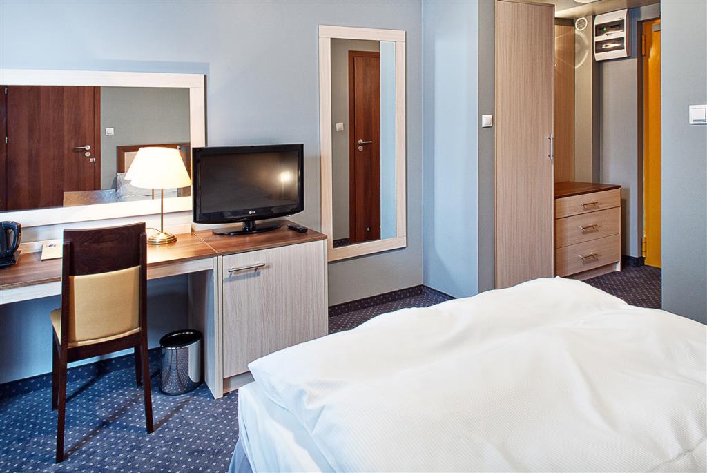 hotel poleczki warsaw airport