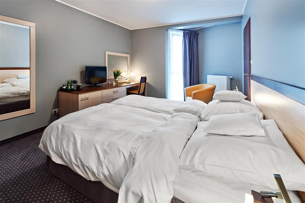 hotel poleczki warsaw airport