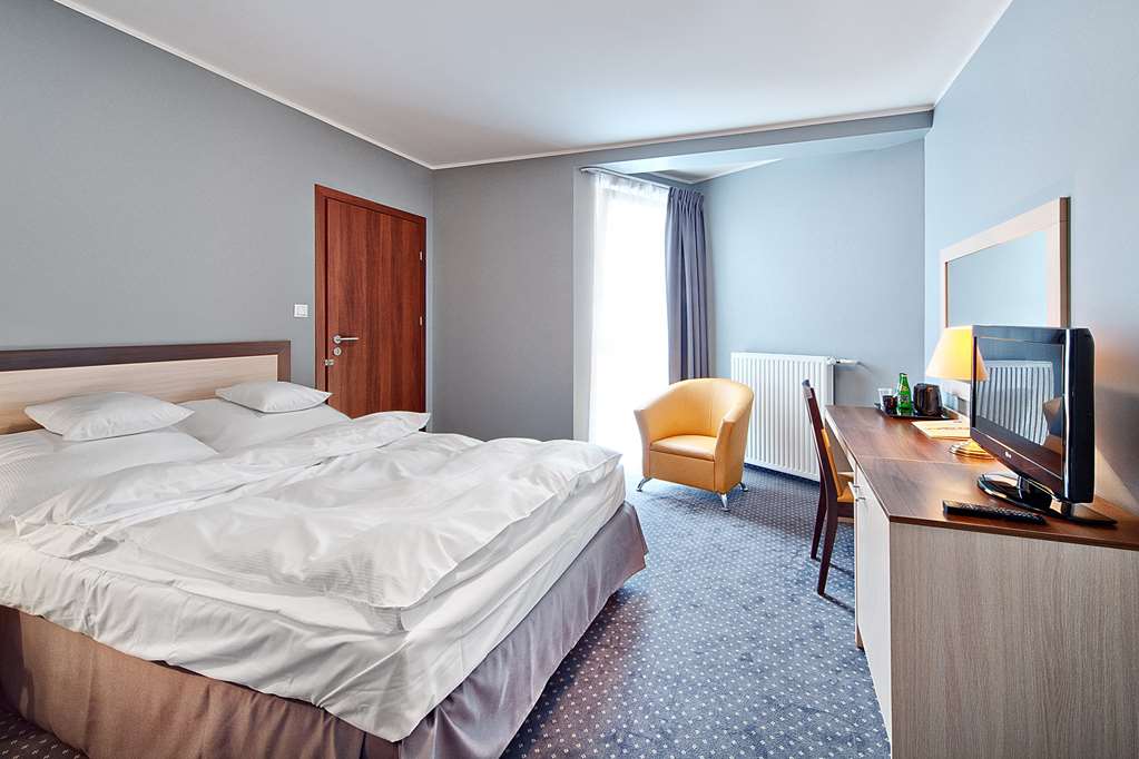 hotel poleczki warsaw airport