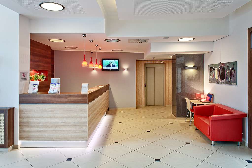 hotel poleczki warsaw airport