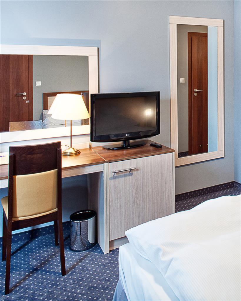 hotel poleczki warsaw airport