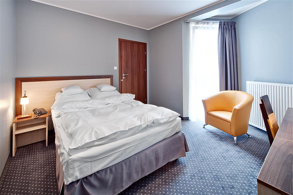 hotel poleczki warsaw airport