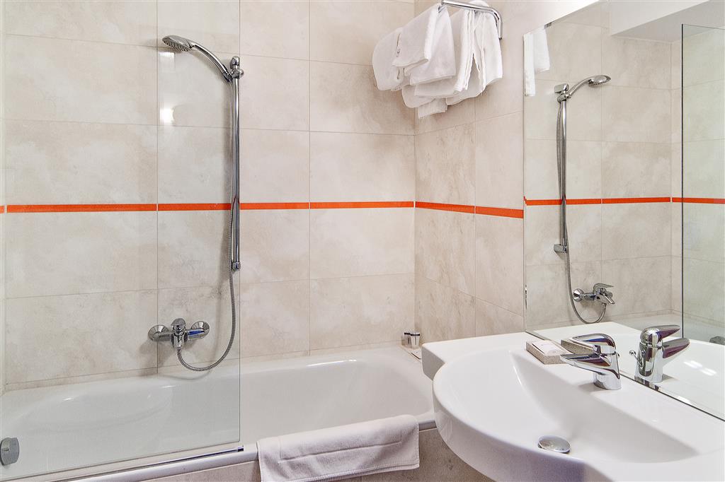 hotel poleczki warsaw airport