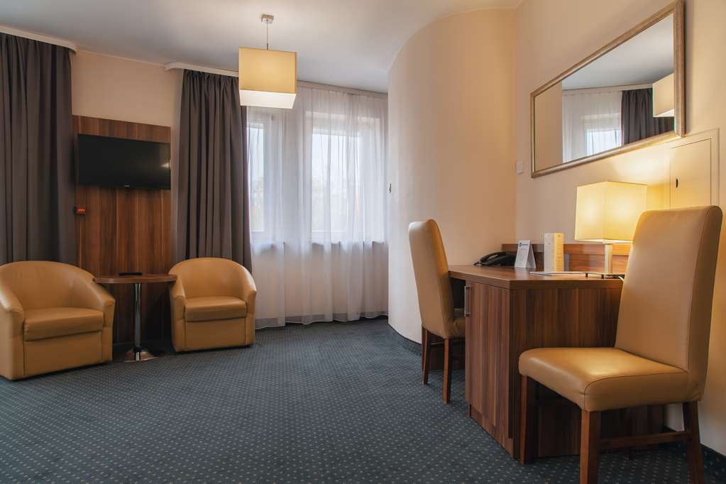 hotel poleczki warsaw airport