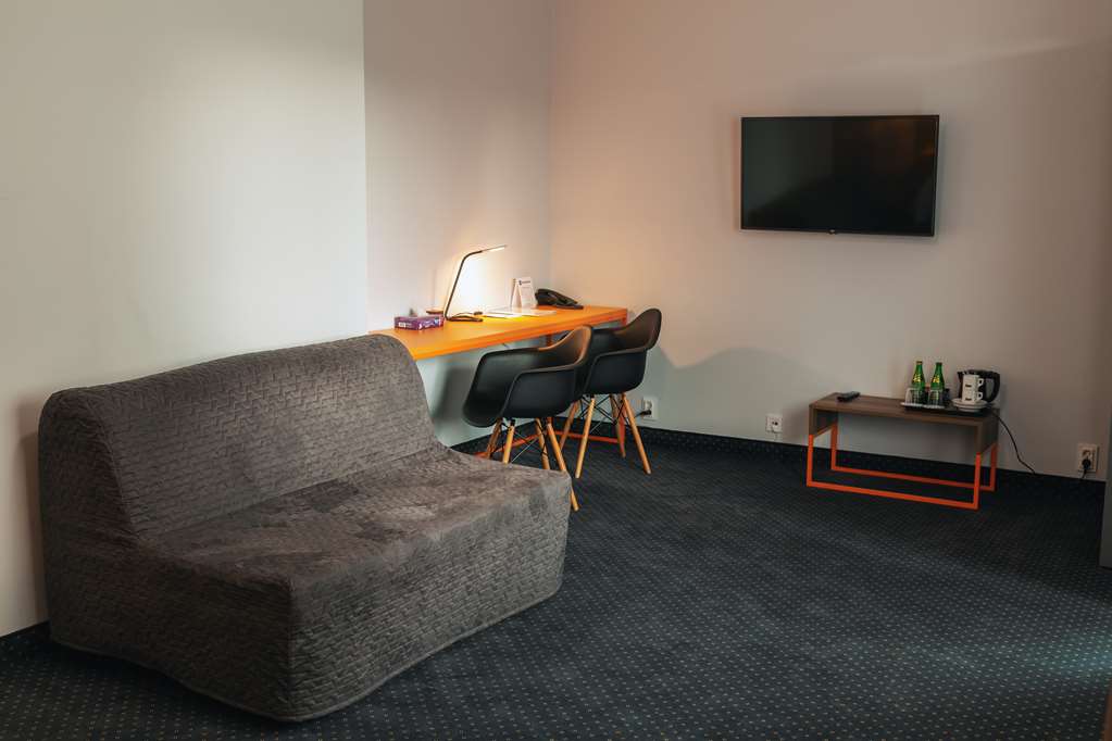 hotel poleczki warsaw airport