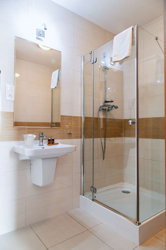 hotel poleczki warsaw airport