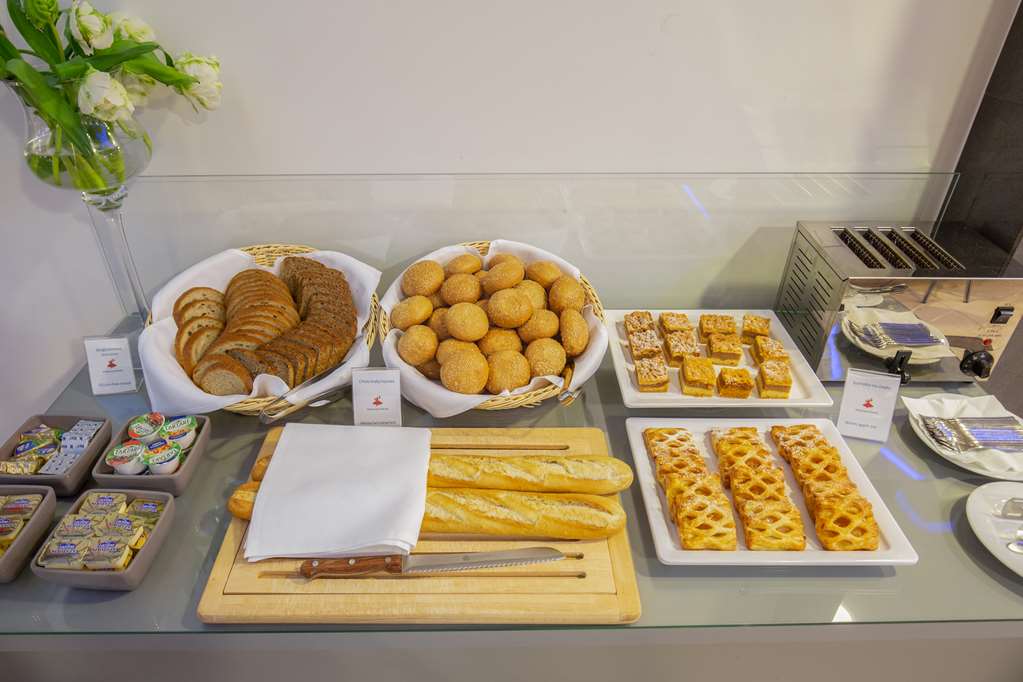hotel poleczki warsaw airport