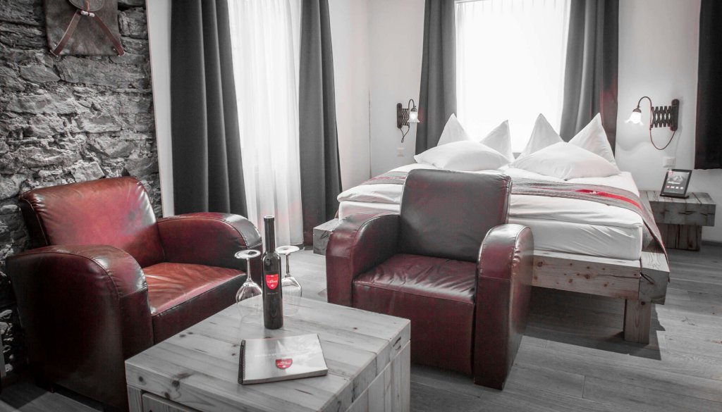 the dom hotel
