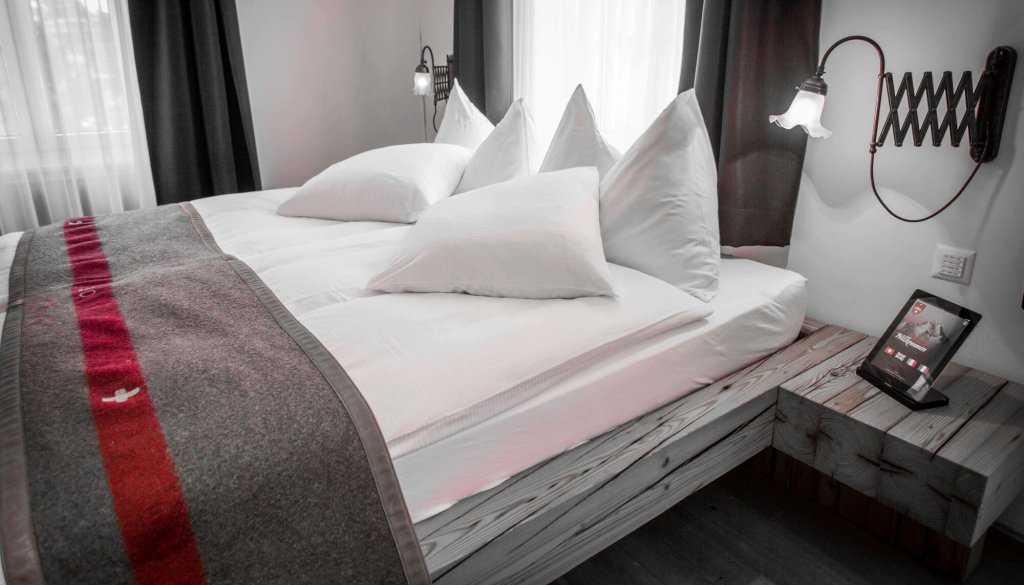the dom hotel
