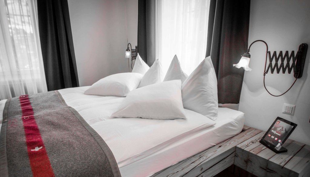 the dom hotel