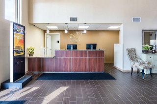 quality inn and suites heritage park