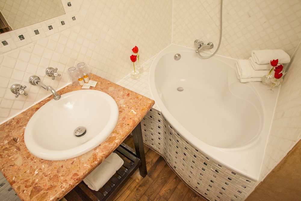 hotel europe saint severin paris