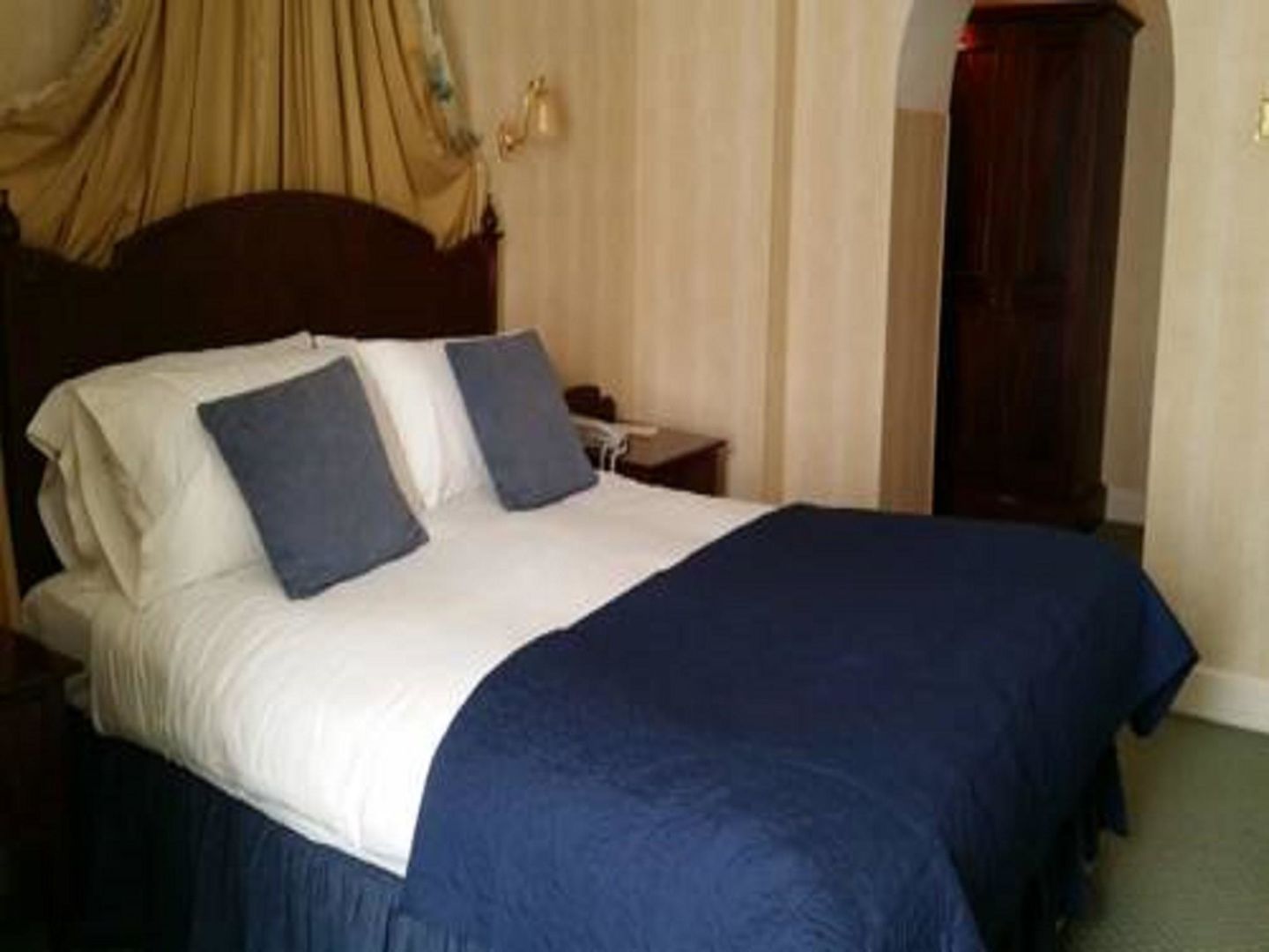 the izaak walton hotel