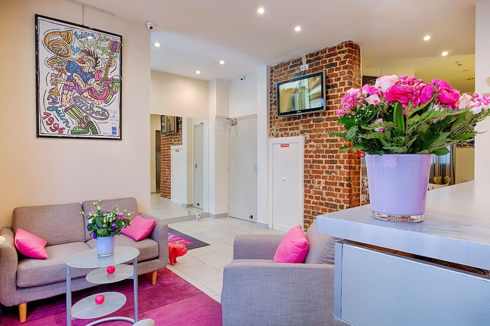 pink hotel