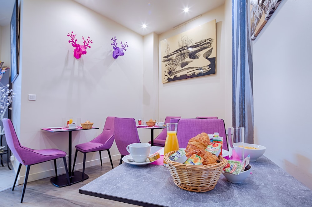 pink hotel