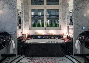 The Peninsula Paris,16Th Arrondissement>>Paris,5 star
