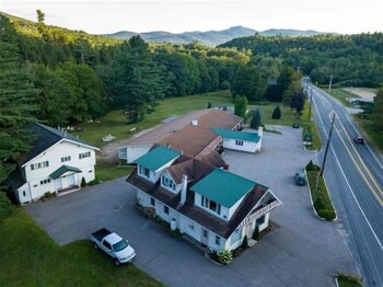 Covered Bridge Riverview Lodge,Jackson>>Carroll,2 star