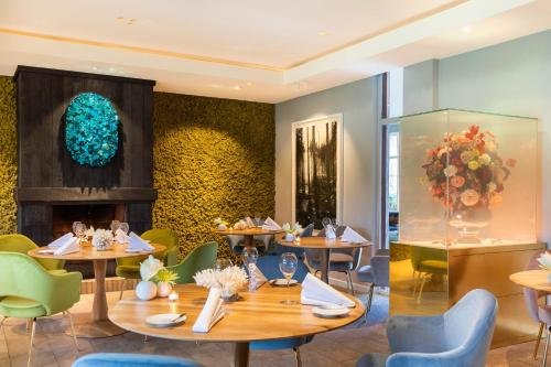 restaurant hotel merlet