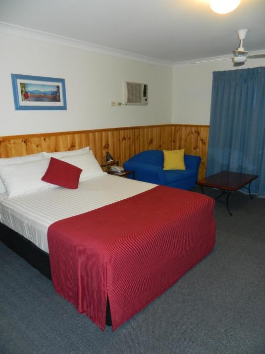 twin towns motel