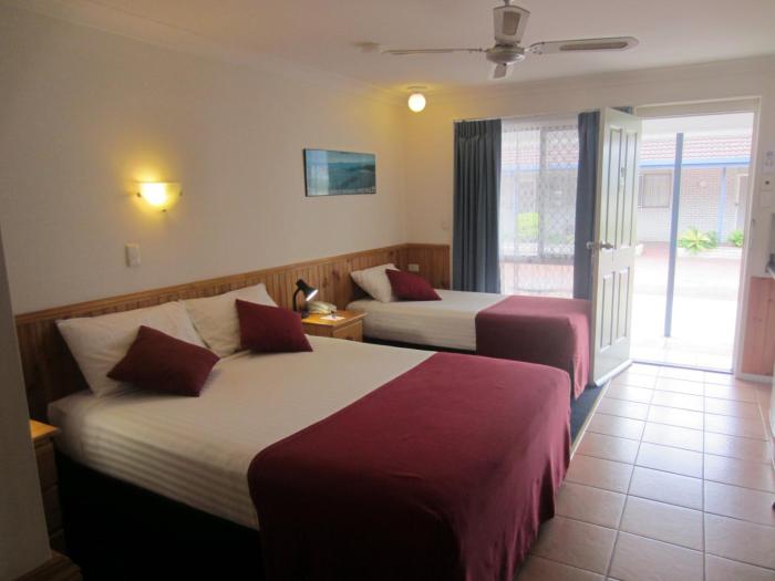 twin towns motel