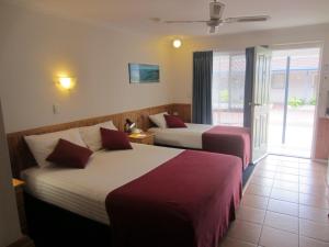 twin towns motel