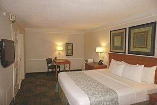 La Quinta Inn By Wyndham Pensacola,Ferry Pass>>Brent,3 star