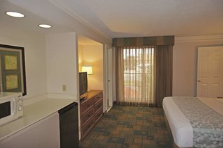 La Quinta Inn By Wyndham Pensacola,Ferry Pass>>Brent,3 star