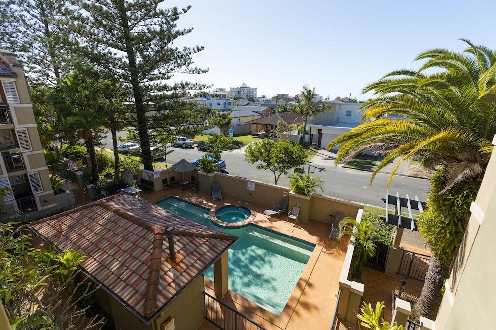 beaches on wave street