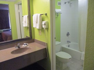 Motel 6 Lafayette, La,Near Moore Park,2 star
