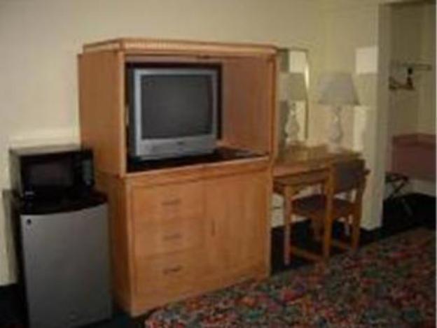 travelers inn