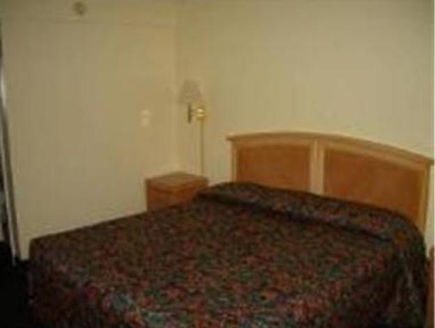 travelers inn