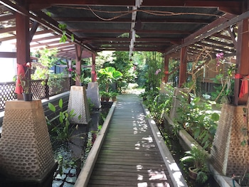 villa molek adults only