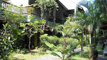 villa molek adults only