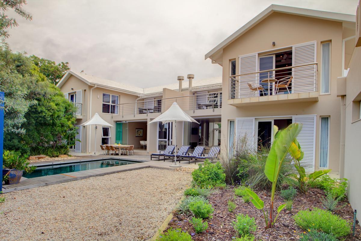 Starfish Guest Lodge,Garden Route>>Cape Town,4 star