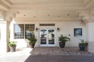 calipatria inn and suites