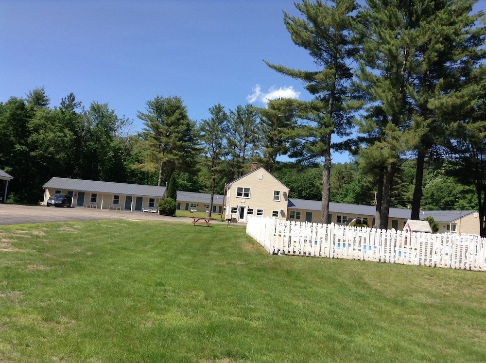 The Villager Motel,Alpine Village>>Bartlett,2 star