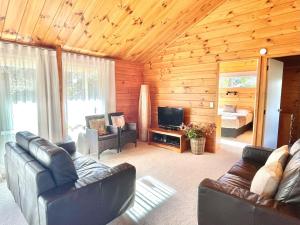 tatahi lodge beach resort