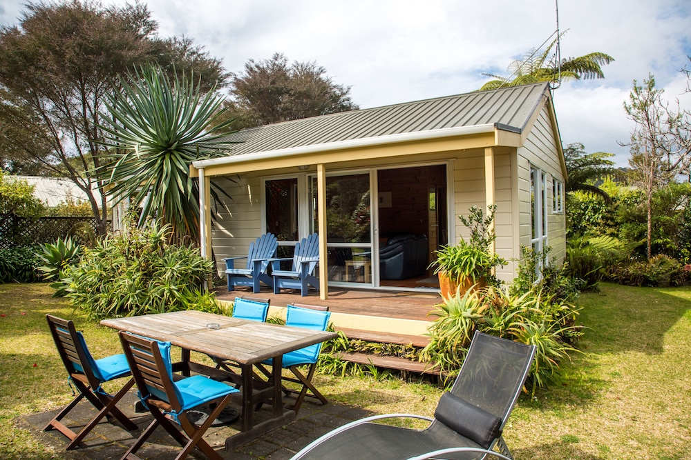 tatahi lodge beach resort