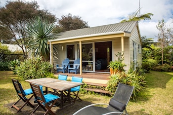 tatahi lodge beach resort