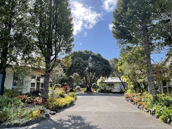 tatahi lodge beach resort