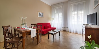 hotel suite home prague