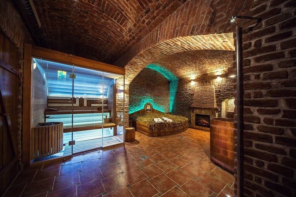 hotel suite home prague