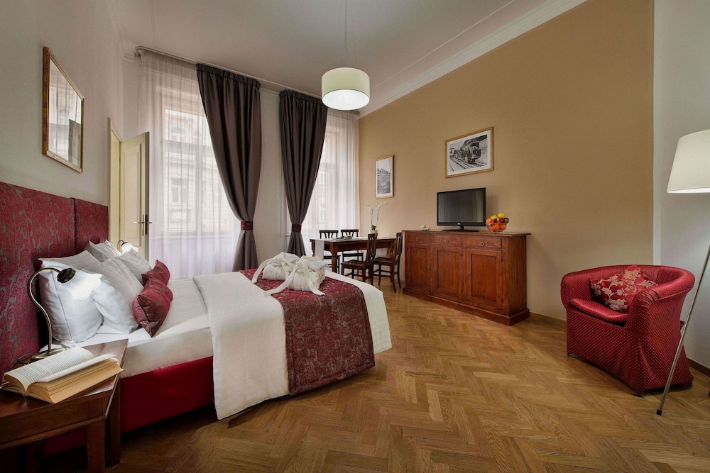 hotel suite home prague