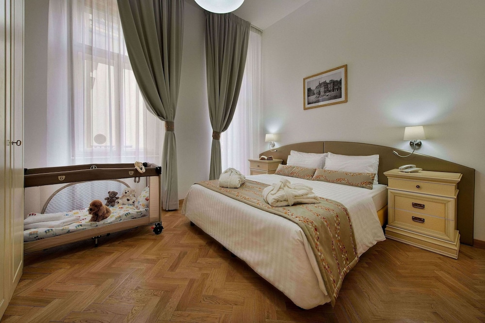 hotel suite home prague