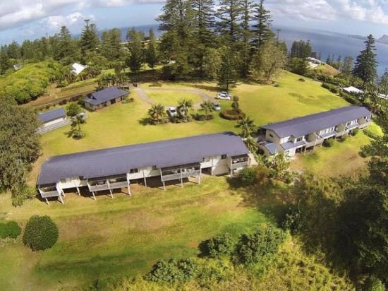 the crest apartments