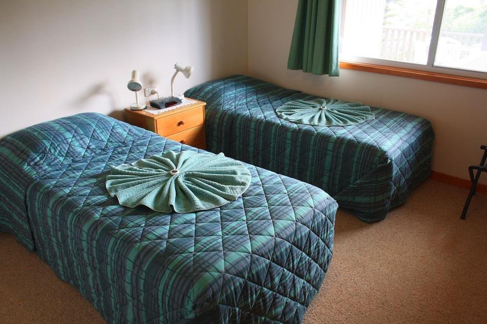 the crest apartments