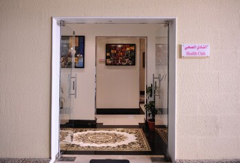 al hamra palace by warwick