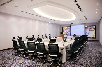 al hamra palace by warwick