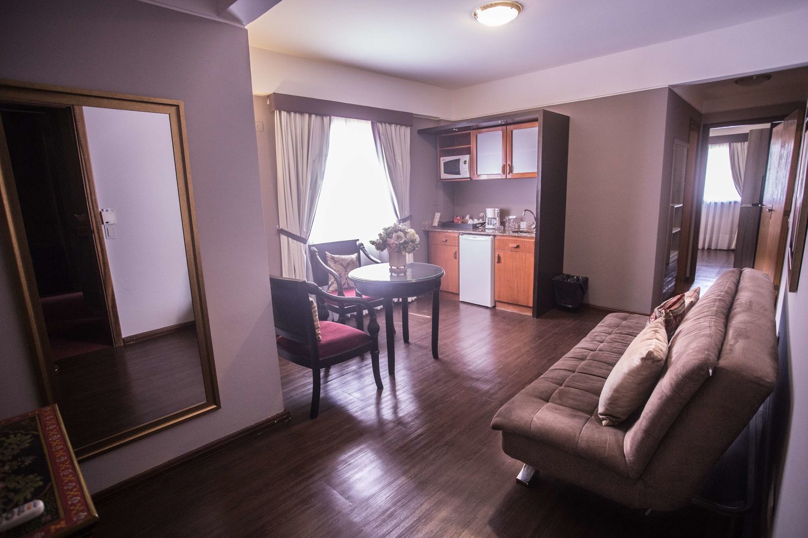 las ventanas suite hotel